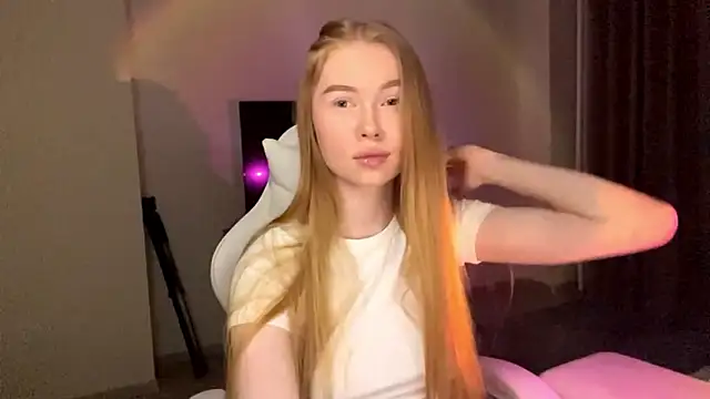 LumiSun online show from February 19, 2026, 8:05 pm