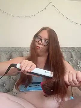 Snapshot of AnnieAinsx chatting on June 1, 2026, 9:11 am AnnieAinsx online show from June 1, 2026, 9:11 am