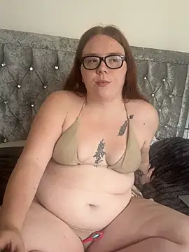 Snapshot of AnnieAinsx chatting on June 16, 2026, 9:12 am AnnieAinsx online show from June 16, 2026, 9:12 am