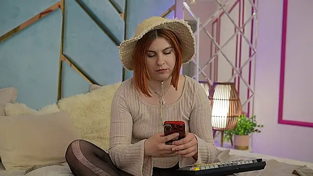 GingerPinky online show from June 15, 2026, 7:32 am