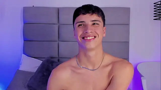 JoshClaarktt online show from June 5, 2026, 6:52 am