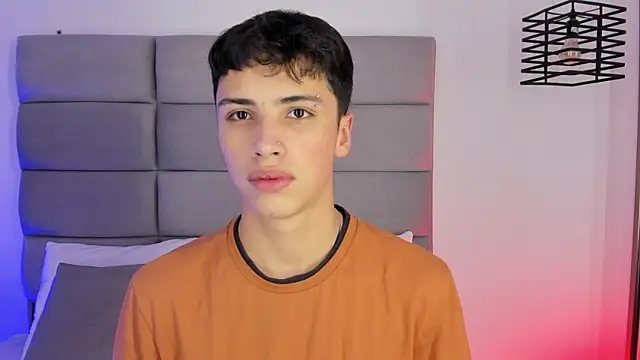 JoshClaarktt online show from July 3, 2026, 4:08 am