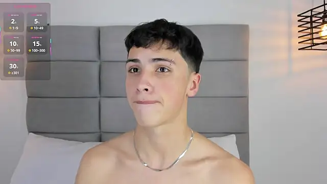 JoshClaarktt online show from July 7, 2026, 7:23 am