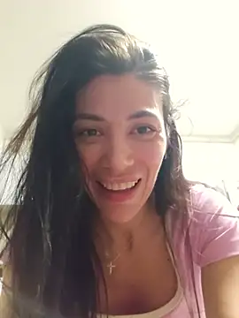 Snapshot of Leena_C chatting on June 3, 2026, 6:24 pm Leena C online show from June 3, 2026, 6:24 pm