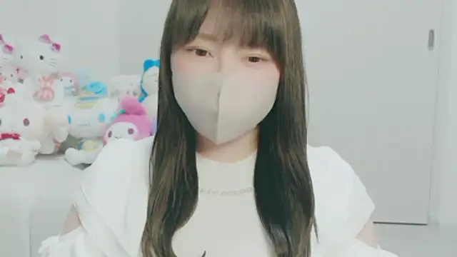 yuyuchan   online show from May 6, 2026, 10:09 am