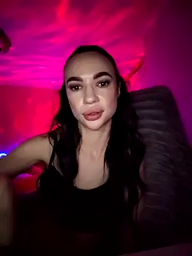 Snapshot of _Juliss_ chatting on December 14, 2025, 2:33 pm Juliss online show from December 14, 2025, 2:33 pm