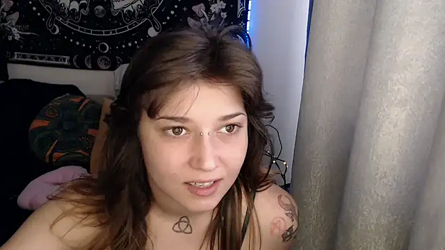 AlienforTwenty online show from June 8, 2026, 6:25 am