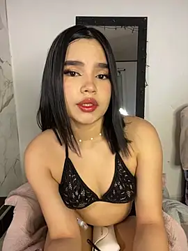 Snapshot of karii__ chatting on December 15, 2025, 9:08 pm karii online show from December 15, 2025, 9:08 pm