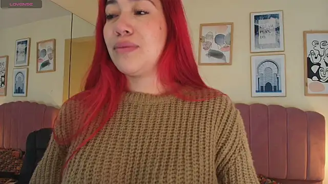 Snapshot of Celestee15_ chatting on June 10, 2026, 11:42 am Celestee15 online show from June 10, 2026, 11:42 am