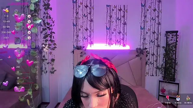 valeria dark  online show from February 6, 2026, 8:01 pm