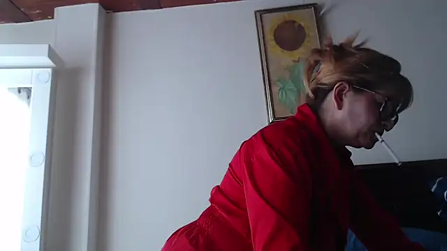 Snapshot of evelynsmithco chatting on May 11, 2026, 3:40 pm evelynsmithco online show from May 11, 2026, 3:40 pm