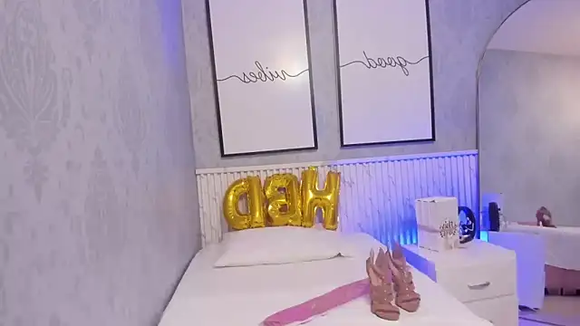 goodgirl22   online show from June 11, 2026, 11:25 pm