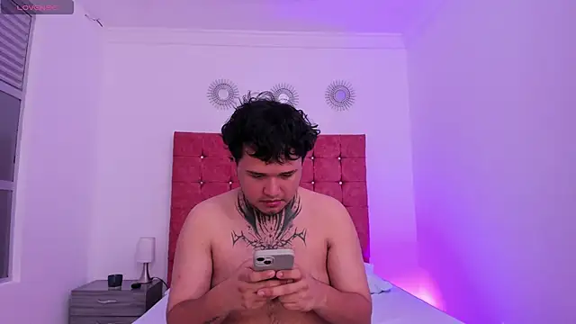 Beele and Evie online show from March 3, 2026, 1:50 pm