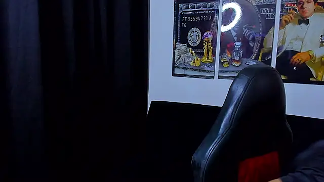 Snapshot of Dustyn_Michelle1 chatting on February 3, 2026, 2:55 pm Dustyn Michelle1 online show from February 3, 2026, 2:55 pm