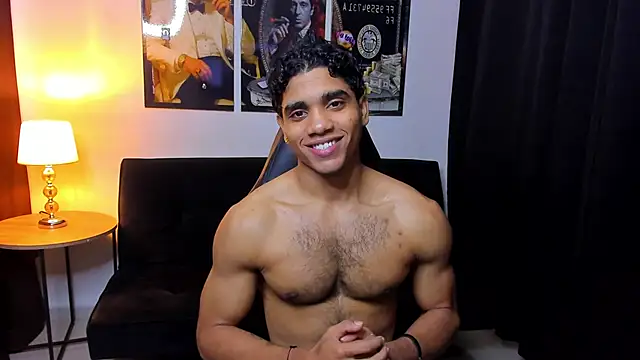 Snapshot of Dustyn_Michelle1 chatting on February 6, 2026, 1:03 pm Dustyn Michelle1 online show from February 6, 2026, 1:03 pm