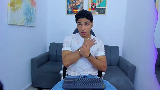 Snapshot of Dustyn_Michelle1 chatting on February 7, 2026, 2:59 am Dustyn Michelle1 online show from February 7, 2026, 2:59 am