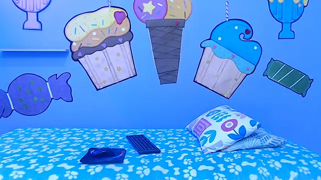 NOVAHOT98 online show from February 20, 2026, 7:14 pm