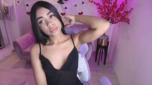 Sophie clay online show from February 25, 2026, 7:23 pm