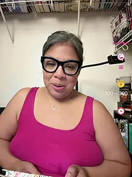 Snapshot of BettyWhispers chatting on June 21, 2026, 3:20 am BettyWhispers online show from June 21, 2026, 3:20 am