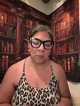 Snapshot of BettyWhispers chatting on July 23, 2026, 3:15 am BettyWhispers online show from July 23, 2026, 3:15 am