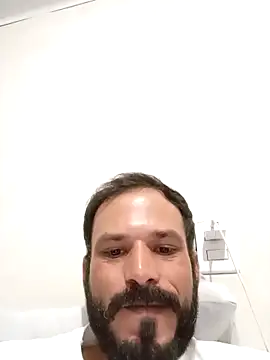 Snapshot of Dionaatanm chatting on December 18, 2025, 2:06 am Dionaatanm online show from December 18, 2025, 2:06 am