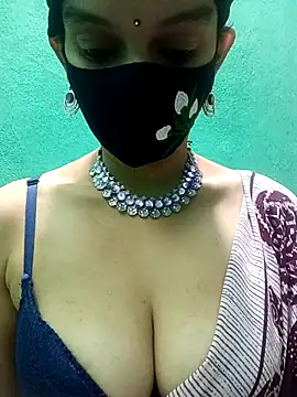 Snapshot of Radhi_Radhu chatting on February 1, 2026, 5:50 am Radhi Radhu online show from February 1, 2026, 5:50 am