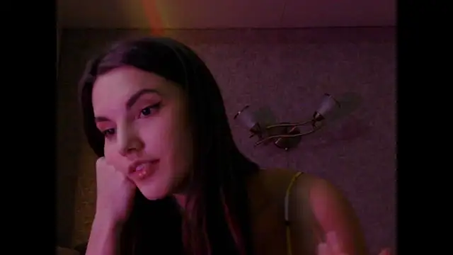 Snapshot of bellamwah chatting on December 18, 2025, 7:09 pm bellamwah online show from December 18, 2025, 7:09 pm