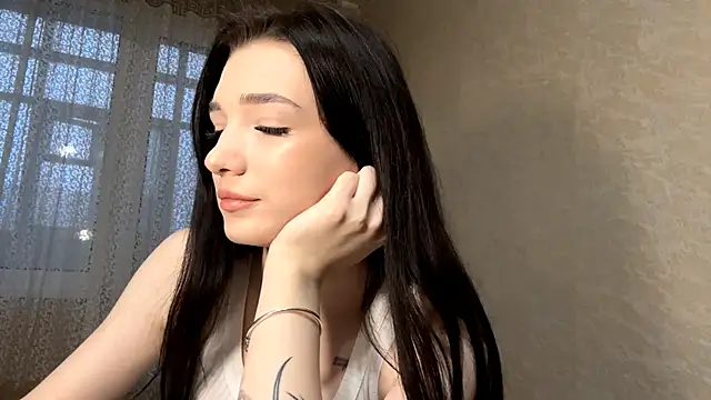 IsabellaWave online show from March 13, 2026, 1:07 pm