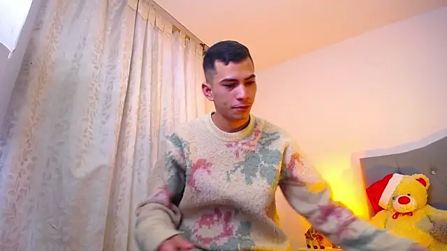 TOMBOYSEXX online show from December 22, 2025, 11:18 am