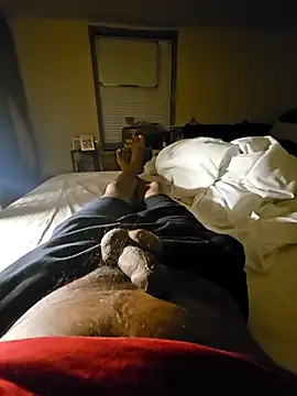 Snapshot of Gnax1 chatting on December 21, 2025, 4:25 pm Gnax1 online show from December 21, 2025, 4:25 pm