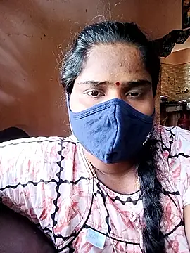 Snapshot of Tamil_Bhuvi69 chatting on December 18, 2025, 7:36 am Tamil Bhuvi69 online show from December 18, 2025, 7:36 am