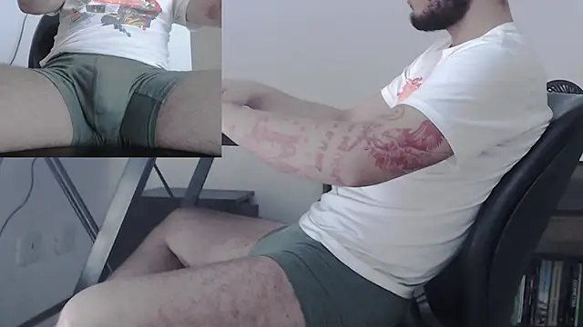 mateoconde00 online show from February 12, 2026, 2:06 am