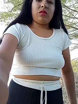 fabby22 online show from December 19, 2025, 8:27 pm