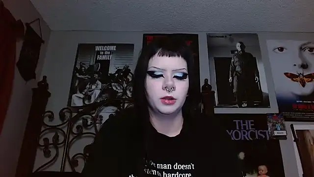 Bettieee Agura online show from March 4, 2026, 11:00 pm