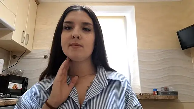 Snapshot of GeorgeannaHalsted chatting on December 15, 2025, 11:03 am GeorgeannaHalsted online show from December 15, 2025, 11:03 am