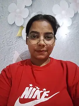 Snapshot of Himani_0122 chatting on June 19, 2026, 4:39 am Himani 0122 online show from June 19, 2026, 4:39 am