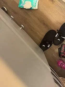 ebnysissycd online show from December 23, 2025, 7:50 am