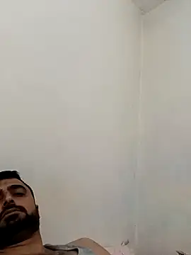 Snapshot of Kurterkegi chatting on December 15, 2025, 9:19 pm Kurterkegi online show from December 15, 2025, 9:19 pm