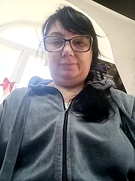 MariSwan222 online show from May 7, 2026, 7:03 am