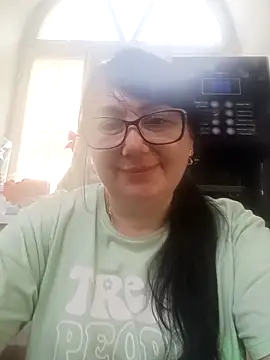 Snapshot of MariSwan222 chatting on June 6, 2026, 9:25 am MariSwan222 online show from June 6, 2026, 9:25 am