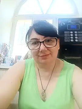 Snapshot of MariSwan222 chatting on June 12, 2026, 6:34 am MariSwan222 online show from June 12, 2026, 6:34 am