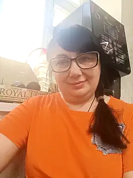 MariSwan222 online show from June 13, 2026, 12:58 pm