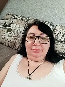 MariSwan222 online show from June 27, 2026, 6:29 am