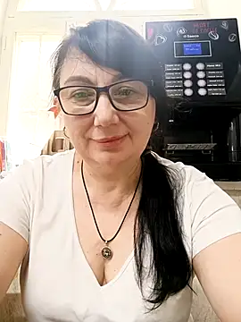 MariSwan222 online show from July 23, 2026, 6:44 am