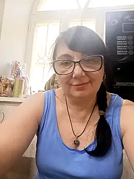 Snapshot of MariSwan222 chatting on July 25, 2026, 1:41 pm MariSwan222 online show from July 25, 2026, 1:41 pm