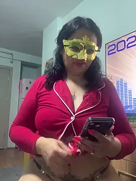 Snapshot of Etopya2388 chatting on May 13, 2026, 11:55 pm Etopya2388 online show from May 13, 2026, 11:55 pm