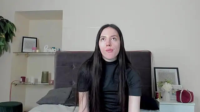 AdrianaCult online show from February 21, 2026, 1:01 pm