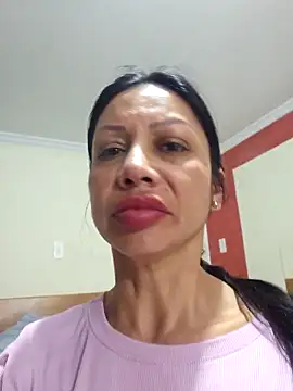Snapshot of Grace_Velvet chatting on May 4, 2026, 9:44 pm Grace Velvet online show from May 4, 2026, 9:44 pm