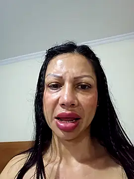 Snapshot of Grace_Velvet chatting on May 5, 2026, 10:01 am Grace Velvet online show from May 5, 2026, 10:01 am