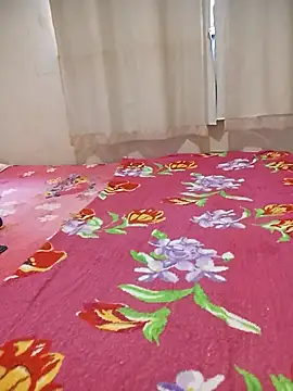 Fannyfoxfi online show from January 10, 2026, 4:42 pm